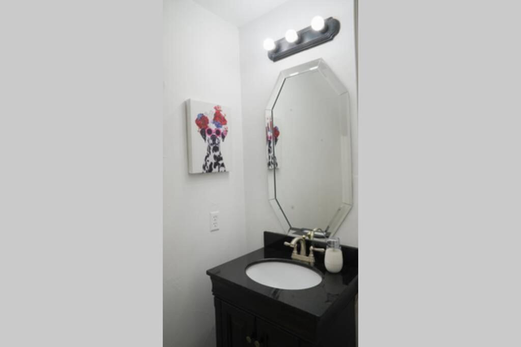 Villa Remodeled Luxury With Proximity Lewisville Esterno foto